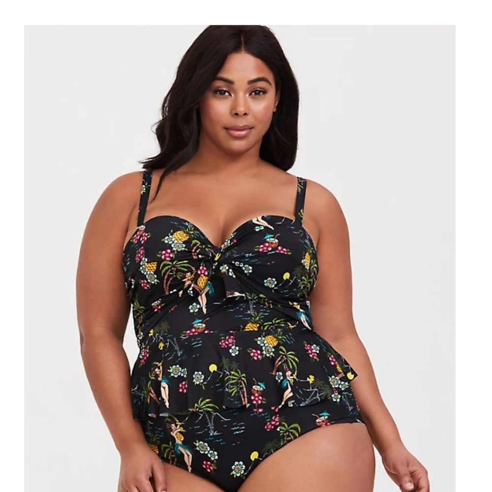 BLACK HULA GIRL TIE FRONT UNDERWIRE TANKINI TOP